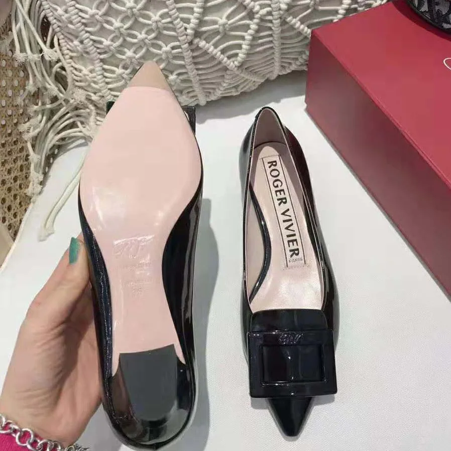 Roger Vivier Gommettine Ballerinas for Women in Black Roger Vivier Gommettine Ballerinas for Women in Black