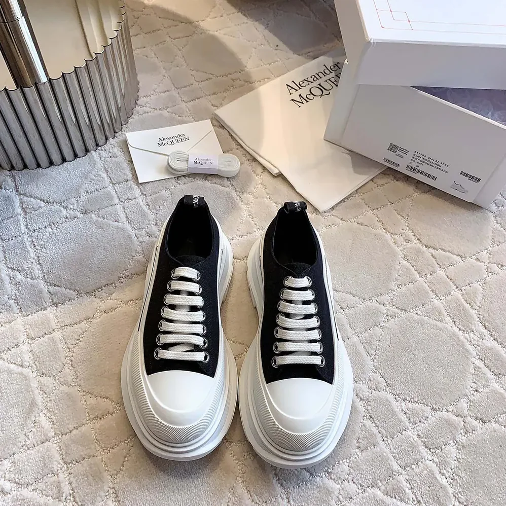 Alexander Mcqueen Tread Slick Lace Up in Black for Unisex in White