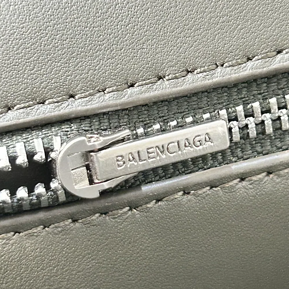 Balenciaga Rodeo Handbag Medium In Khaki Smooth Calfskin Aged for Women in Silver Hardware Balenciaga Rodeo Handbag Medium In Khaki Smooth Calfskin Aged for Women in Silver Hardware