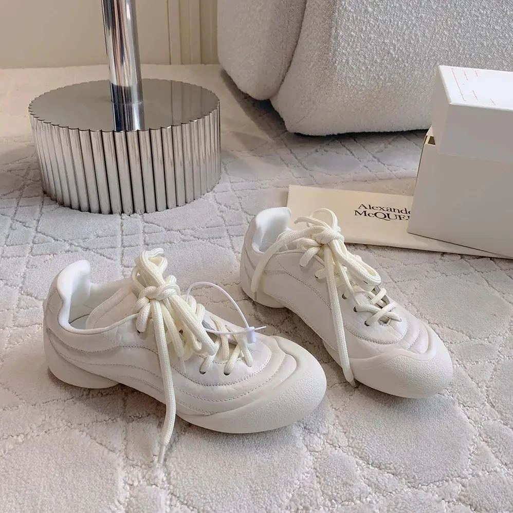 Alexander Mcqueen Flexion Sneaker in Off White for Unisex Alexander Mcqueen Flexion Sneaker in Off White for Unisex