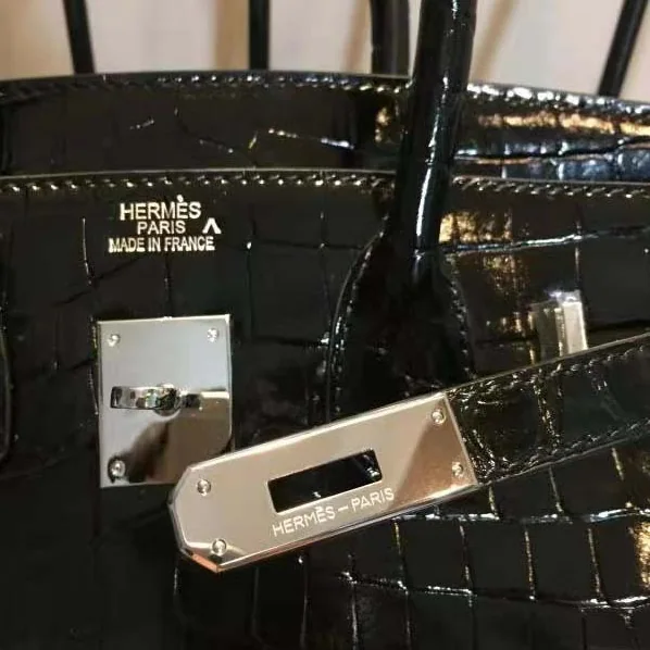 Hermes Birkin 30 Bag in Alligator Leather with Gold Hardware in Black