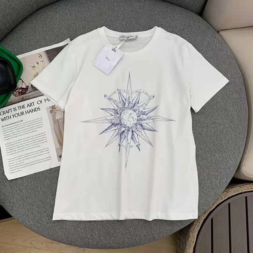 Dior T-shirt Ecru Cotton Jersey and Linen with Blue Rêve D'Infini Motif for Women Dior T-shirt Ecru Cotton Jersey and Linen with Blue Rêve D'Infini Motif for Women