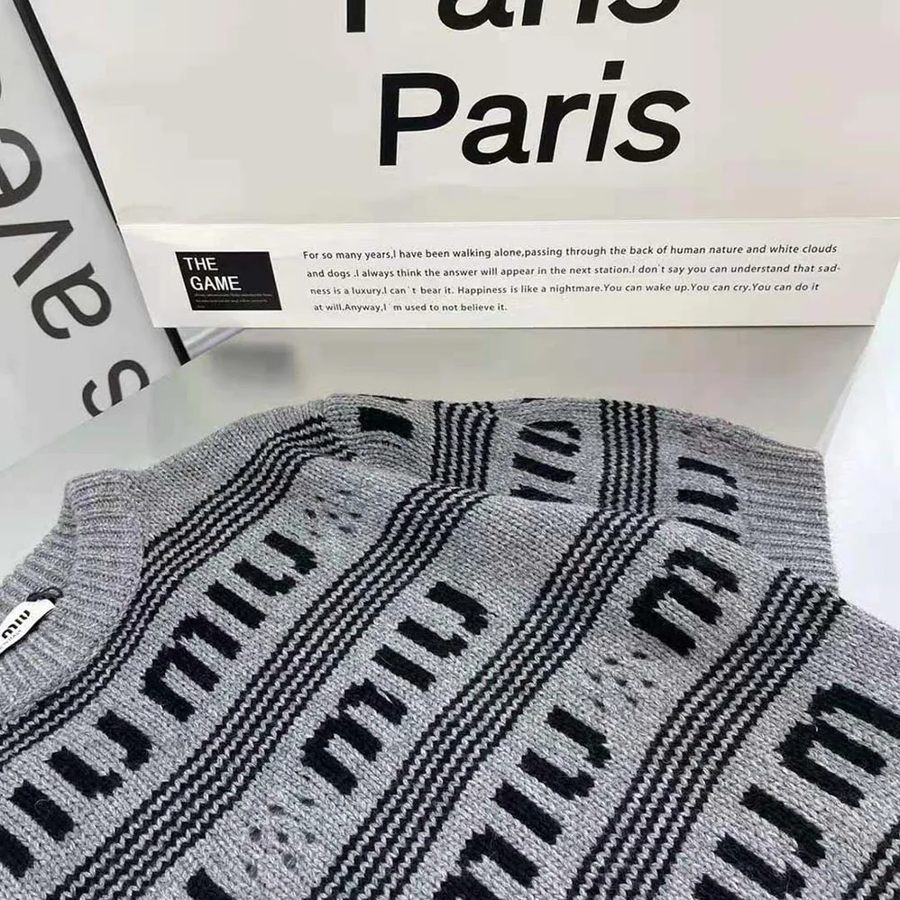 Miu Miu Cashmere Crew-Neck Sweater with Intarsia Knit Logo for Women in Gray