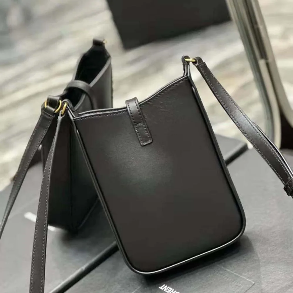Saint Laurent YSL Le 5 à 7 Mini Vertical in Shiny Leather for Women in Black