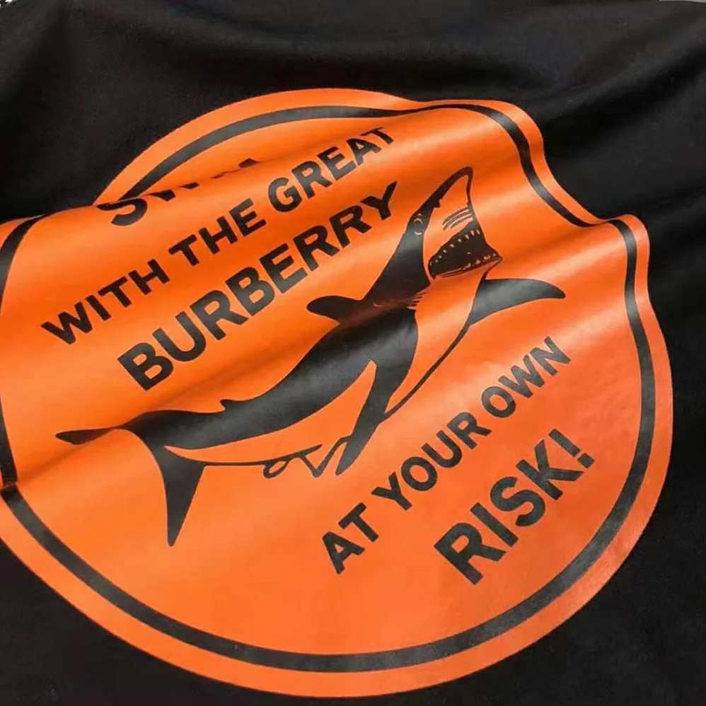 Burberry Shark Graphic Cotton Oversized T-shirt for Men in Black