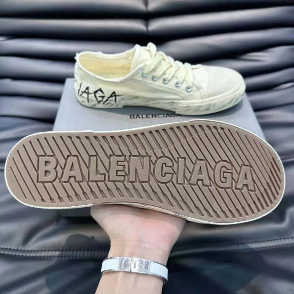 Balenciaga Paris Low Top Graffiti Sneaker in White for Unisex Balenciaga Paris Low Top Graffiti Sneaker in White for Unisex