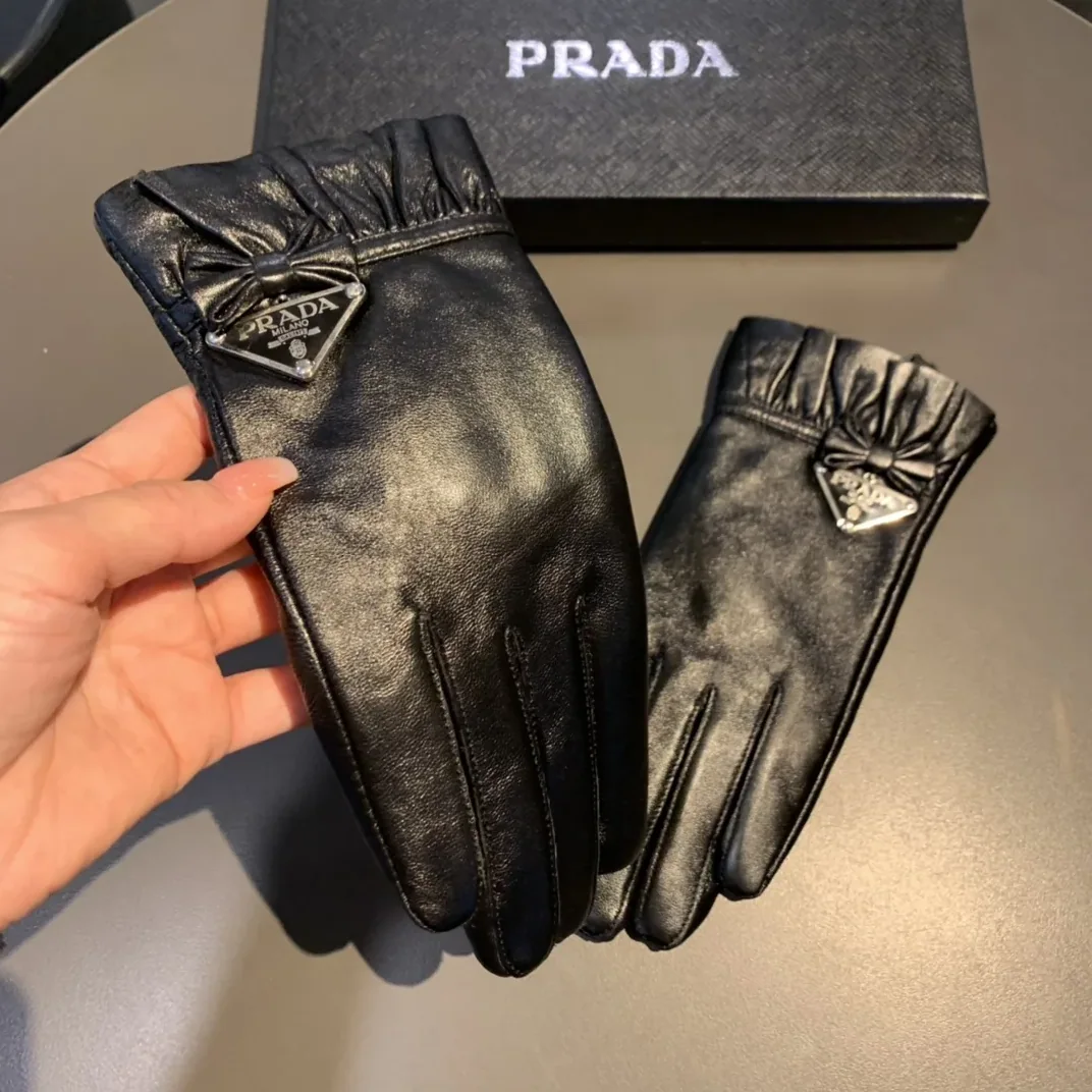 Prada Nappa Gloves In Black Prada Nappa Gloves In Black