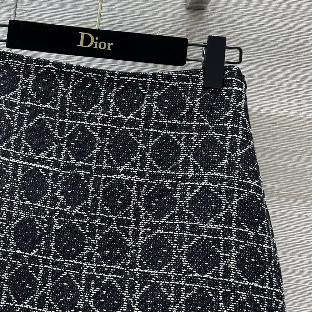 Dior Macrocannage Miniskirt Black and White Technical Cotton Tweed for Women Dior Macrocannage Miniskirt Black and White Technical Cotton Tweed for Women