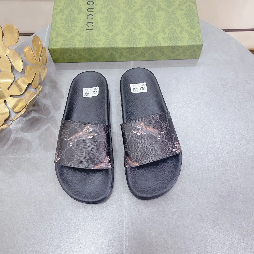 Gucci GG Supreme Slide Tiger Black for Women Gucci GG Supreme Slide Tiger Black for Women