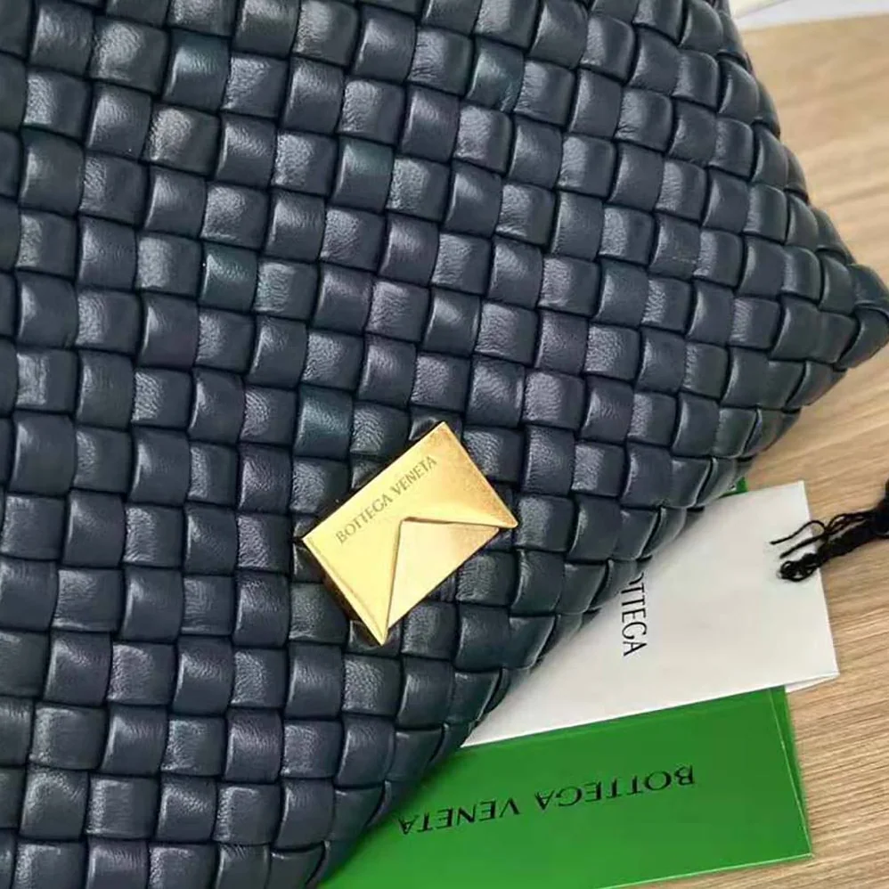 Bottega Veneta Patti Top Handle Bag in Lambskin for Women in Black Bottega Veneta Patti Top Handle Bag in Lambskin for Women in Black