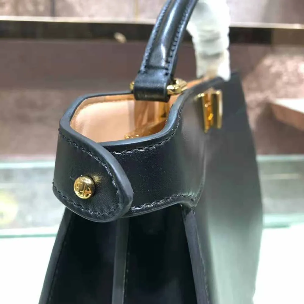 Fendi Peekaboo Iseeu East-West Leather Bag for Women in Black