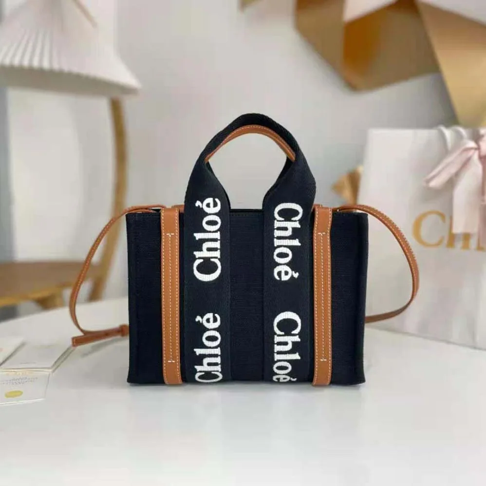 Chloe Small Woody Tote Bag for Women in Black Chloe Small Woody Tote Bag for Women in Black