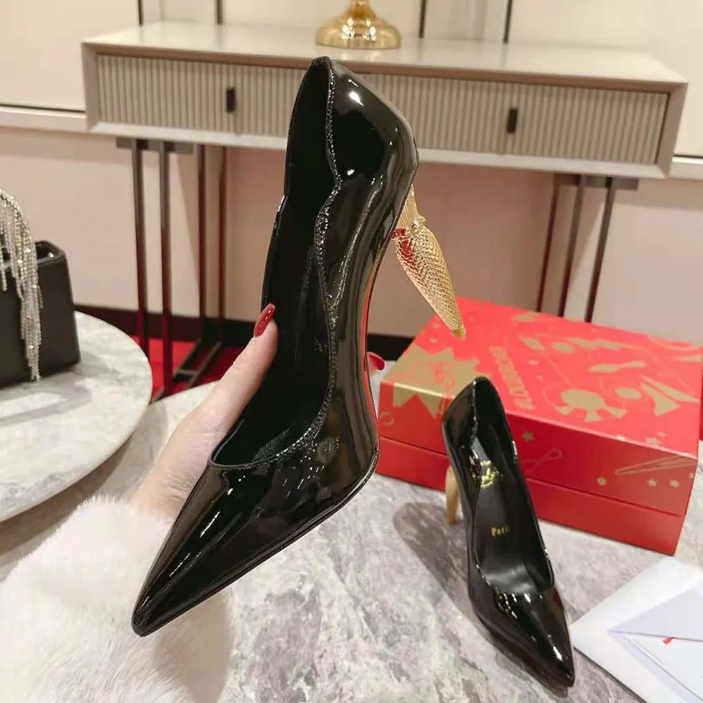 Christian Louboutin Lipchick Pump 100 mm Heel Height for Women in Black Christian Louboutin Lipchick Pump 100 mm Heel Height for Women in Black