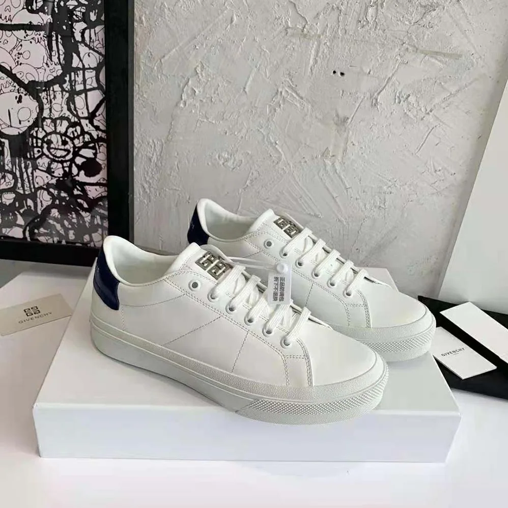 Givenchy City Sport Sneakers in Leather for Unisex in Black Givenchy City Sport Sneakers in Leather for Unisex in Black