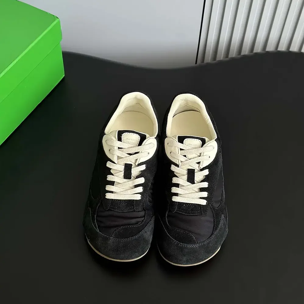 Bottega Veneta Orbit Flash Sneaker for Unisex in Black Bottega Veneta Orbit Flash Sneaker for Unisex in Black