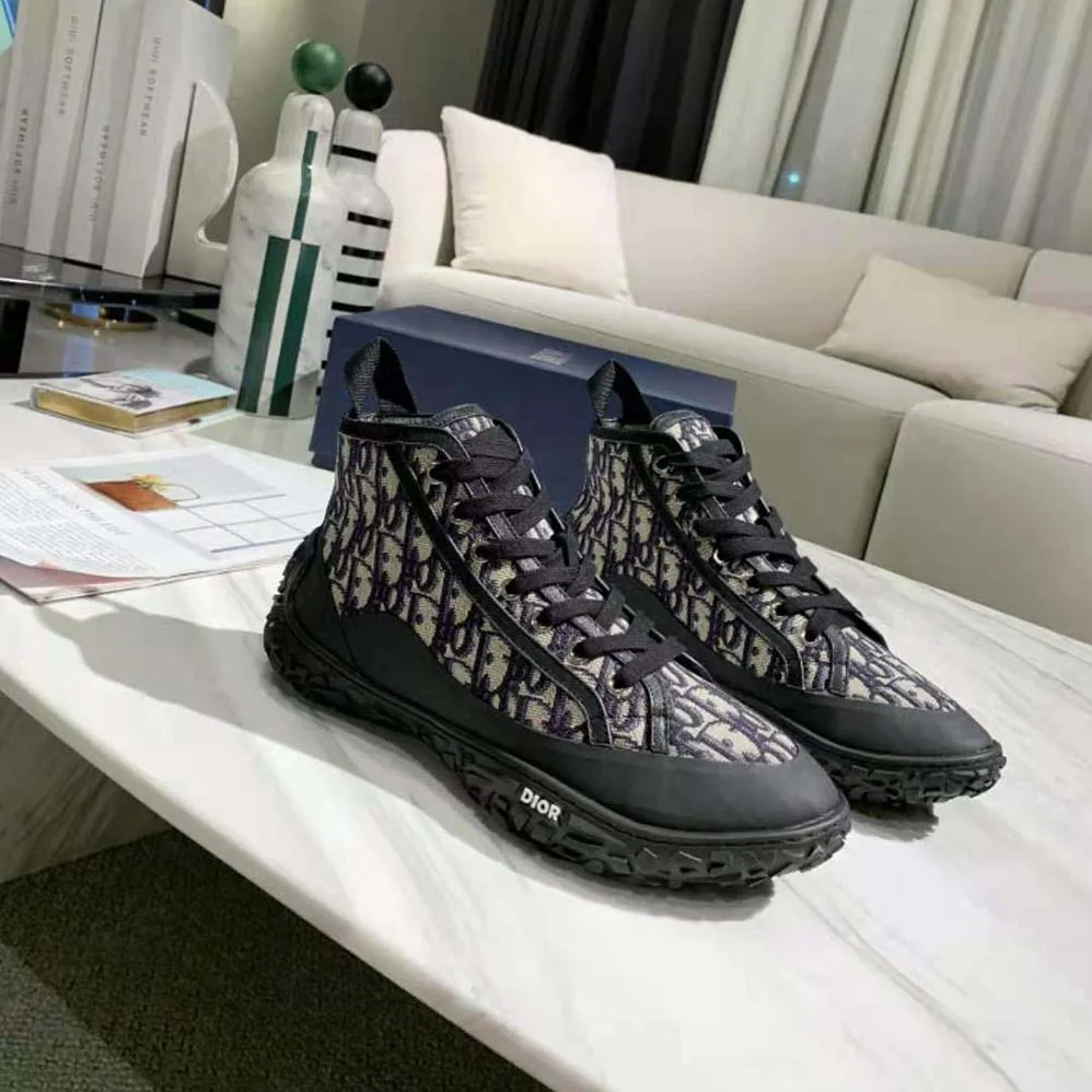Dior B28 High-top Sneaker Beige and Black Dior Oblique Jacquard and Black Rubber for Unisex