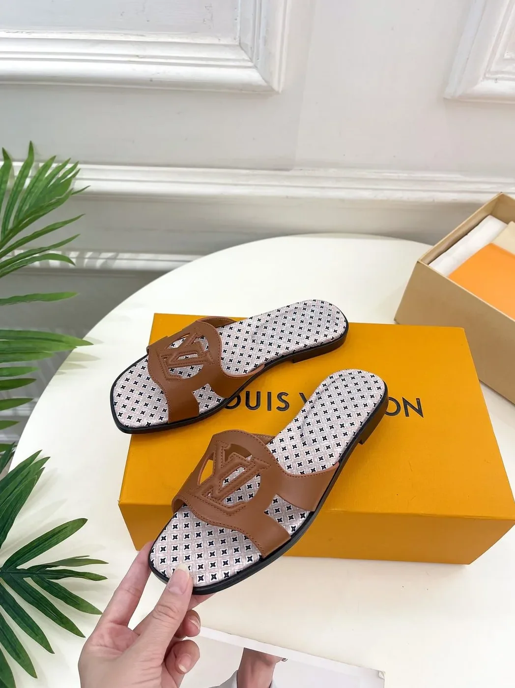 Louis Vuitton Isola Flat Mule LV Dark Brown Louis Vuitton Isola Flat Mule LV Dark Brown