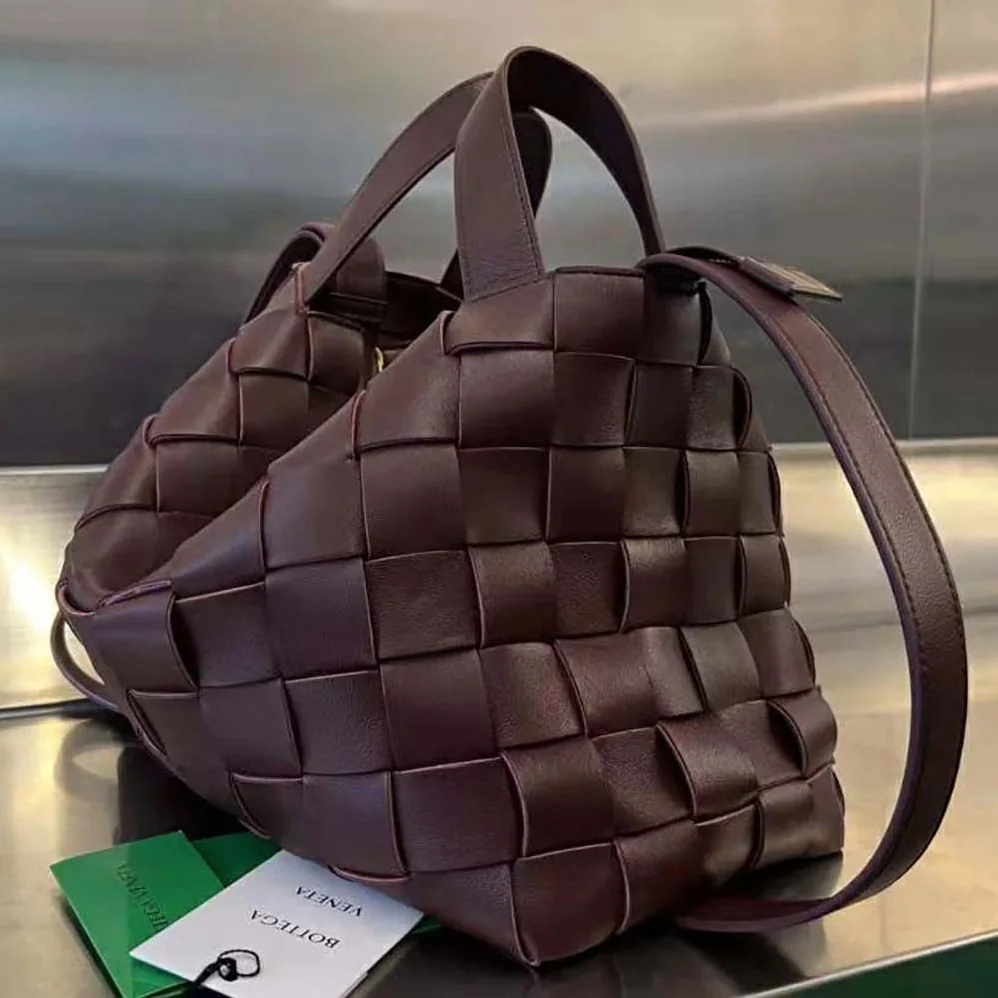Bottega Veneta Bowling Cassette Medium Intreccio Leather Bowling Bag with Detachable Strap for Women Bottega Veneta Bowling Cassette Medium Intreccio Leather Bowling Bag with Detachable Strap for Women