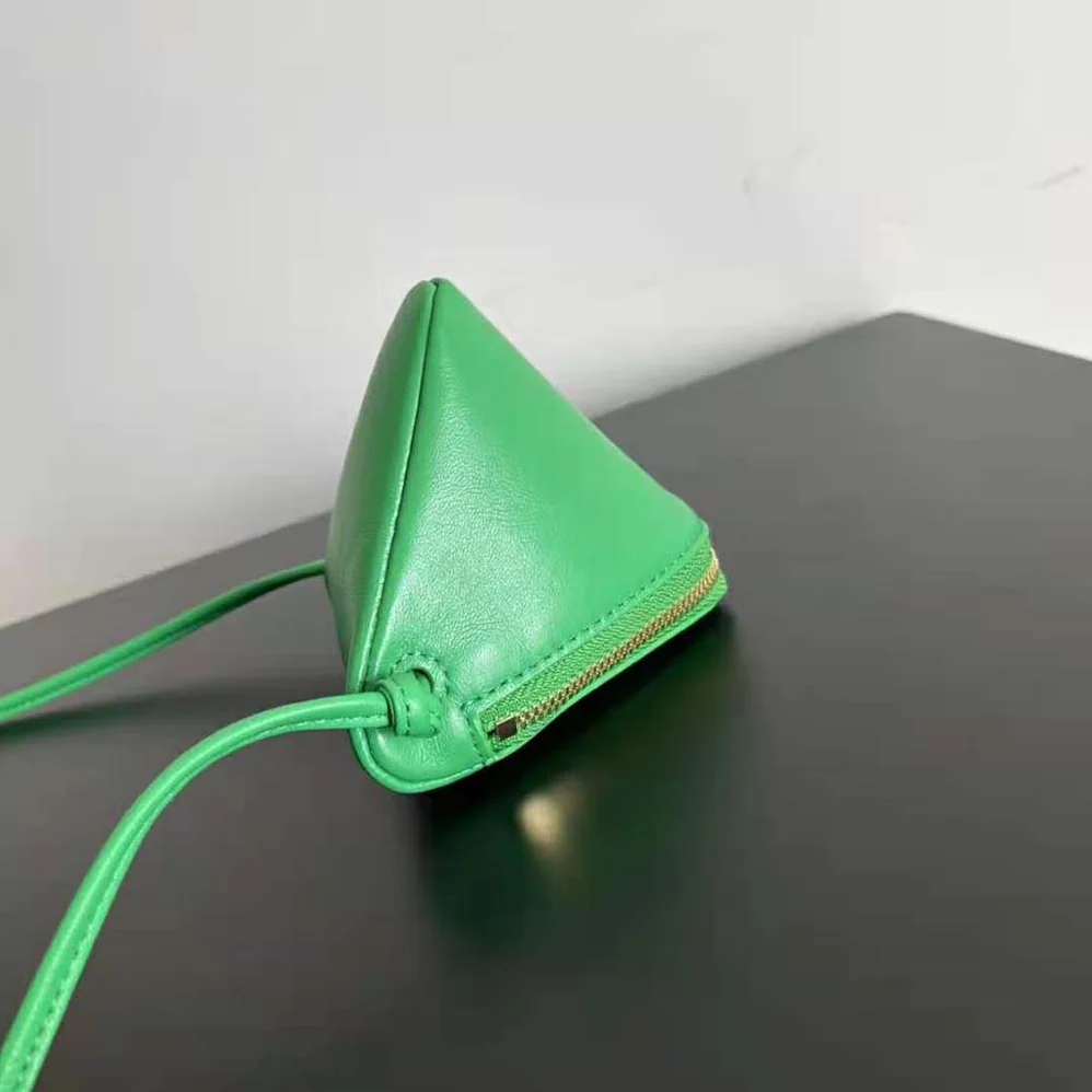 Bottega Veneta Intrecciato Leather Multi Pouch On Strap for Women in Green