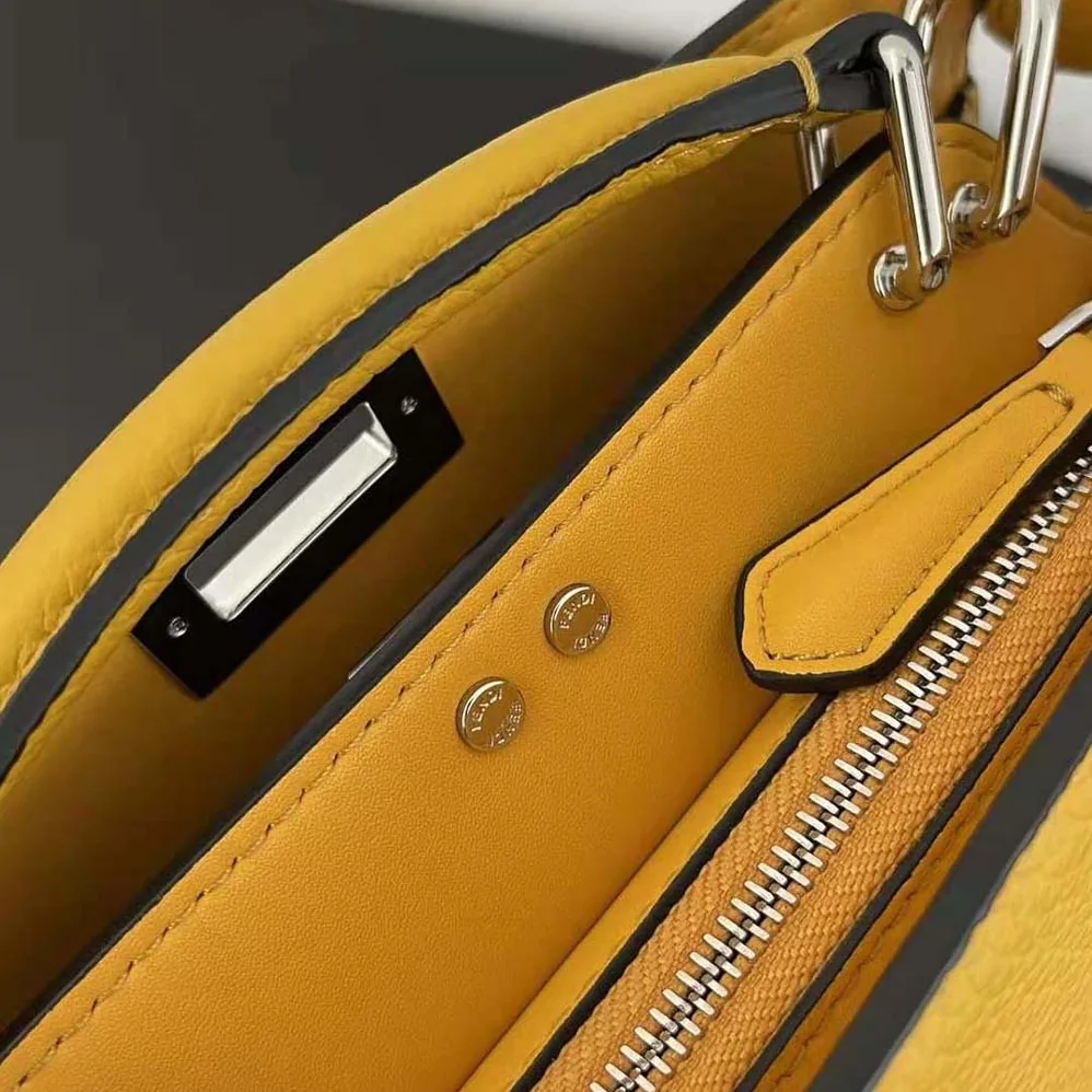 Fendi Peekaboo ISeeU XCross Orange Leather Bag for Men Fendi Peekaboo ISeeU XCross Orange Leather Bag for Men