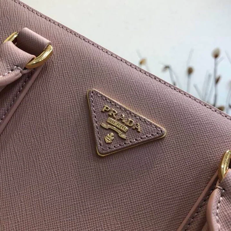 Prada Prada Galleria Bag in Saffiano Leather for Women in Pink