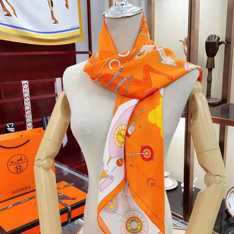 Hermes Tea for Two Scarf 90 in Silk Twill with Hand-Rolled Edges for Women in Orange Hermes Tea for Two Scarf 90 in Silk Twill with Hand-Rolled Edges for Women in Orange