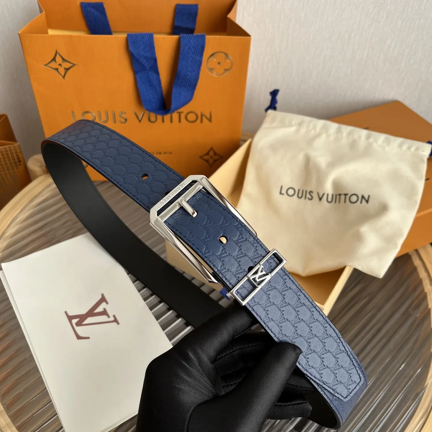 Louis Vuitton Reversible Blason Belt Navy Blue & Black Louis Vuitton Reversible Blason Belt Navy Blue & Black