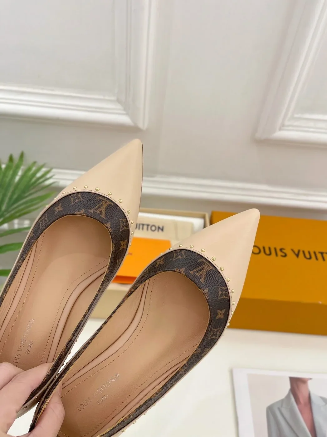 Louis Vuitton Flat Ballerina Beige Louis Vuitton Flat Ballerina Beige