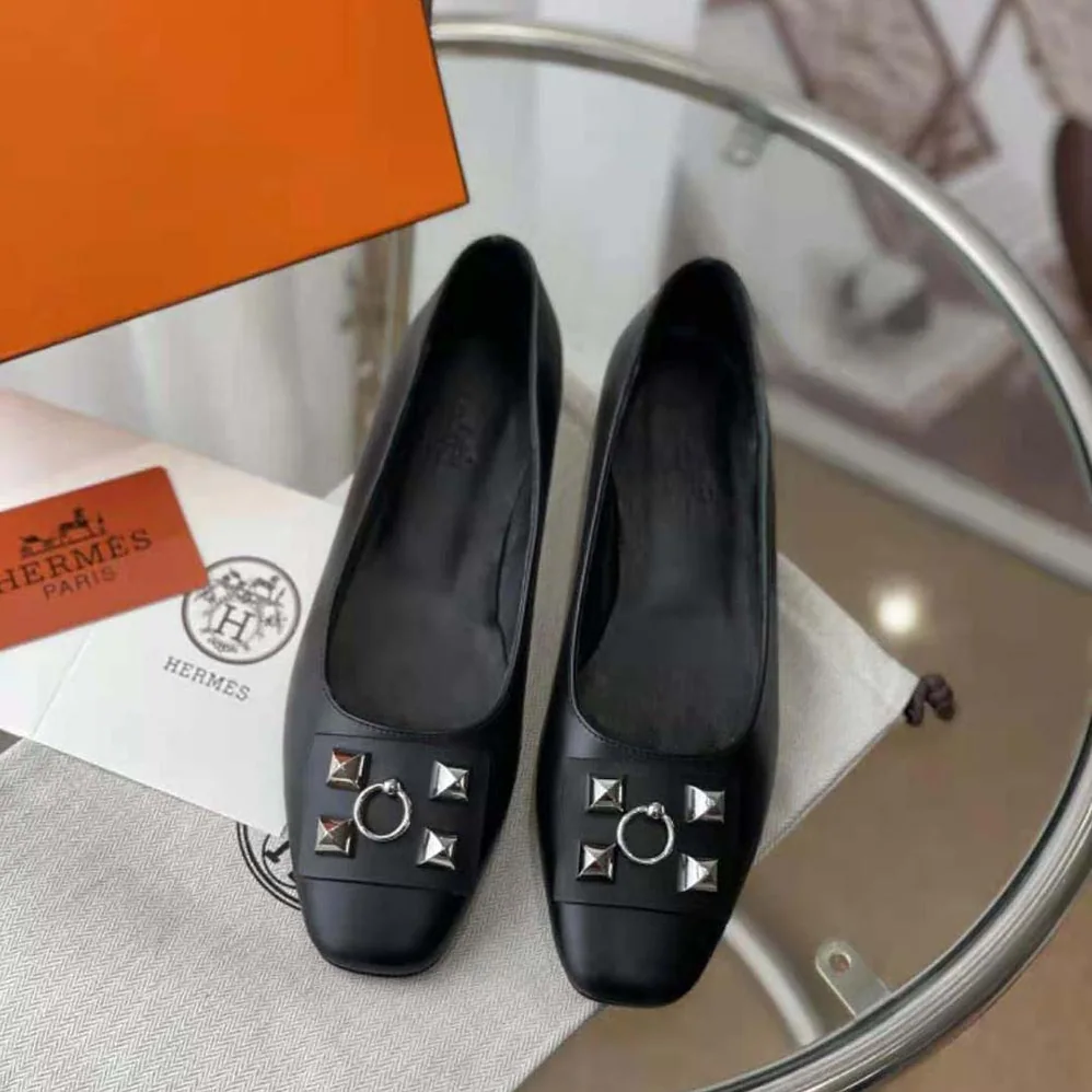 Hermes Danseuse Ballet Flat in Calfskin Leather for Women in Black Hermes Danseuse Ballet Flat in Calfskin Leather for Women in Black