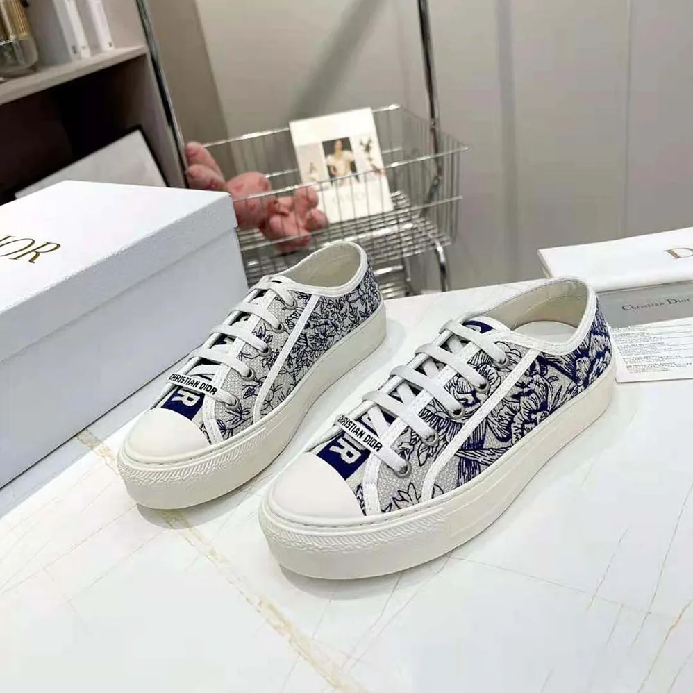Dior Walk'N'Dior Sneaker White and Blue Dior Jardin D'Hiver Embroidered Cotton for Women