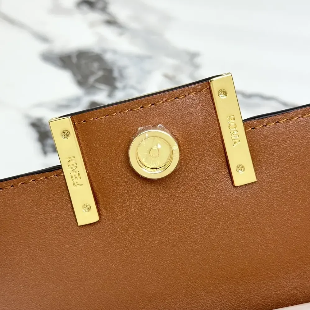 Fendi Baguette Phone Pouch Brown Nappa Leather Pouch for Women Fendi Baguette Phone Pouch Brown Nappa Leather Pouch for Women