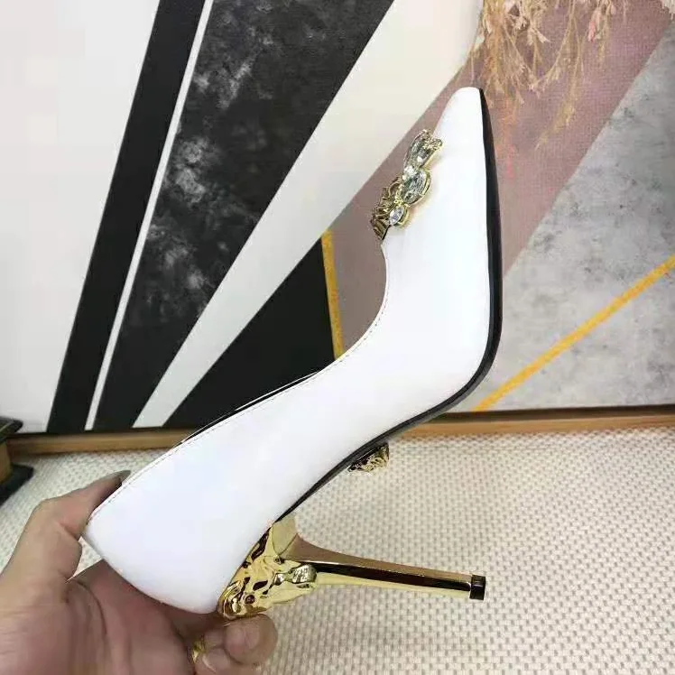 Versace Palazzo Pumps Leather Shoes for Women in White Versace Palazzo Pumps Leather Shoes for Women in White