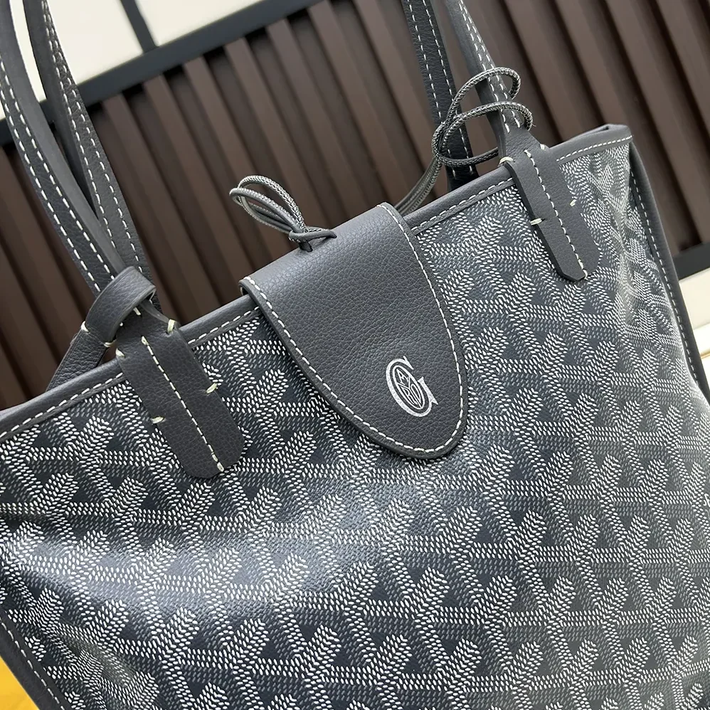 Goyard Anjou Mini Bag for Unisex in Grey