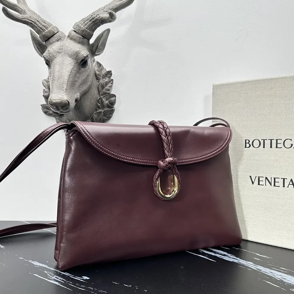Bottega Veneta Liberta Cross-body Bag in Smooth Calf Leather for Women in Barolo Bottega Veneta Liberta Cross-body Bag in Smooth Calf Leather for Women in Barolo