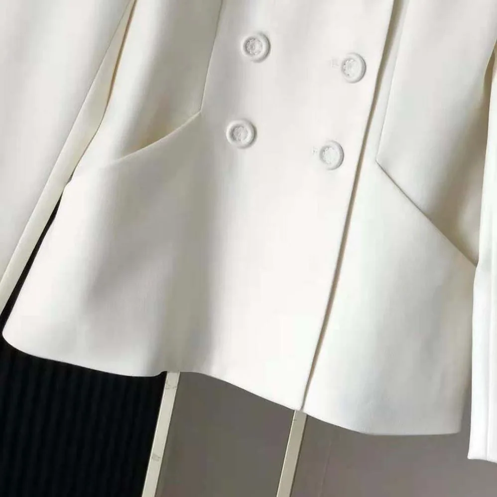 Dior 30 Montaigne Bar Jacket White Double for Women in Breasted Wool and Silk Dior 30 Montaigne Bar Jacket White Double for Women in Breasted Wool and Silk