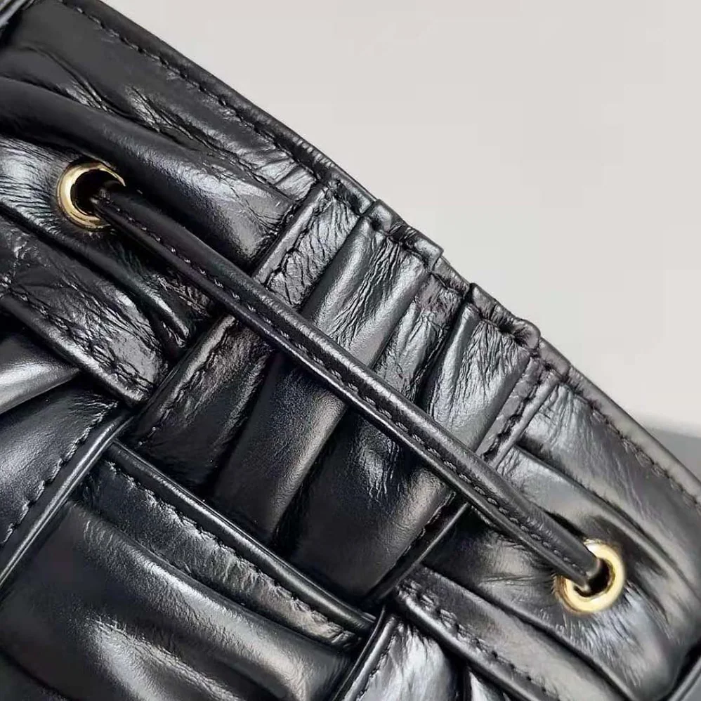 Bottega Veneta Small Cassette Bucket Bag in Lambskin Leather for Women in Black Bottega Veneta Small Cassette Bucket Bag in Lambskin Leather for Women in Black