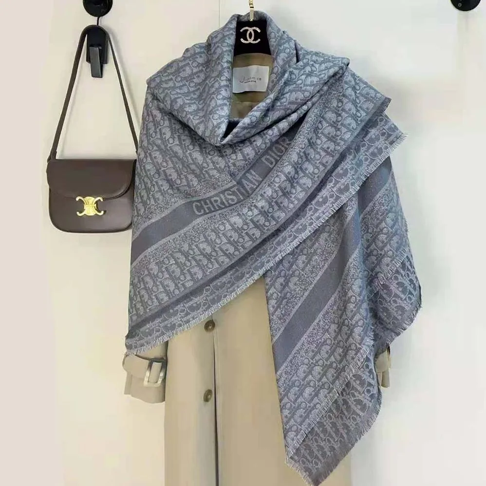 Dior Oblique Shawl Gray Silk Blend with Metallic Thread for Unisex Dior Oblique Shawl Gray Silk Blend with Metallic Thread for Unisex