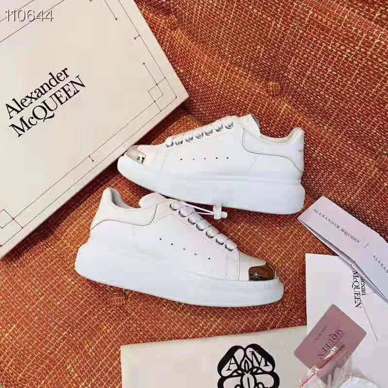 Alexander McQueen Oversized Sneaker White Calf Leather Lace for Unisex in up Sneaker Alexander McQueen Oversized Sneaker White Calf Leather Lace for Unisex in up Sneaker