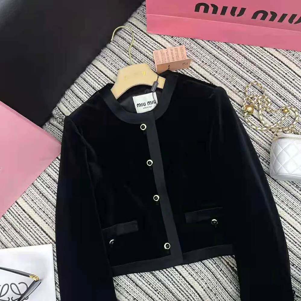 Miu Miu Velvet Single-Breasted Jacket with Miu Miu Logo label for Women in Black Miu Miu Velvet Single-Breasted Jacket with Miu Miu Logo label for Women in Black