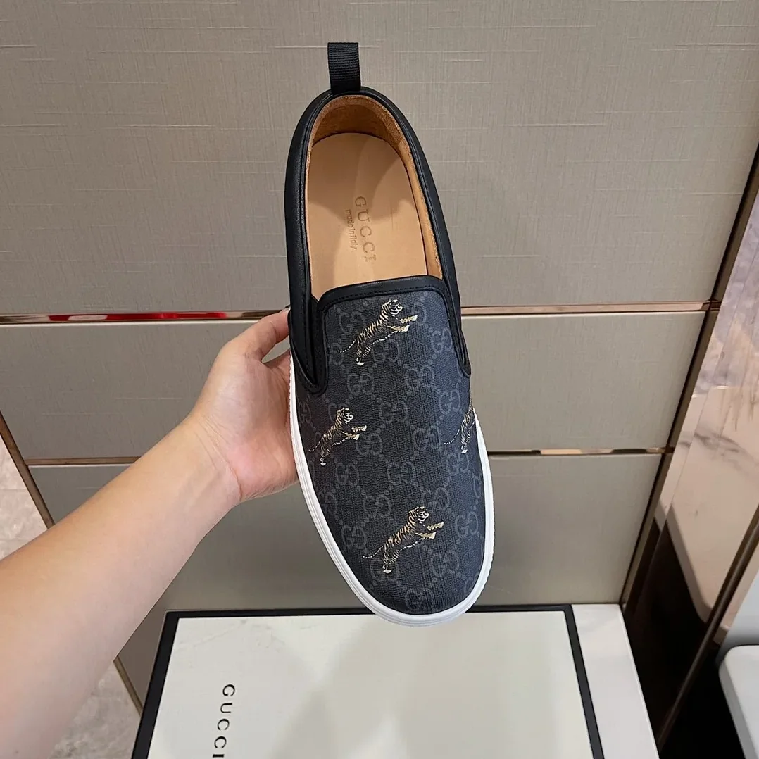 Gucci Ace GG Supreme Slip-On With Tigers Printed Black for Men