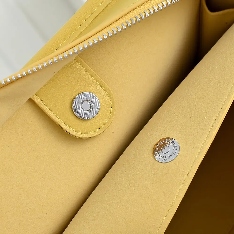 Loewe Large Amazona 180 Bag in Soft Calfskin for Women in Yellow