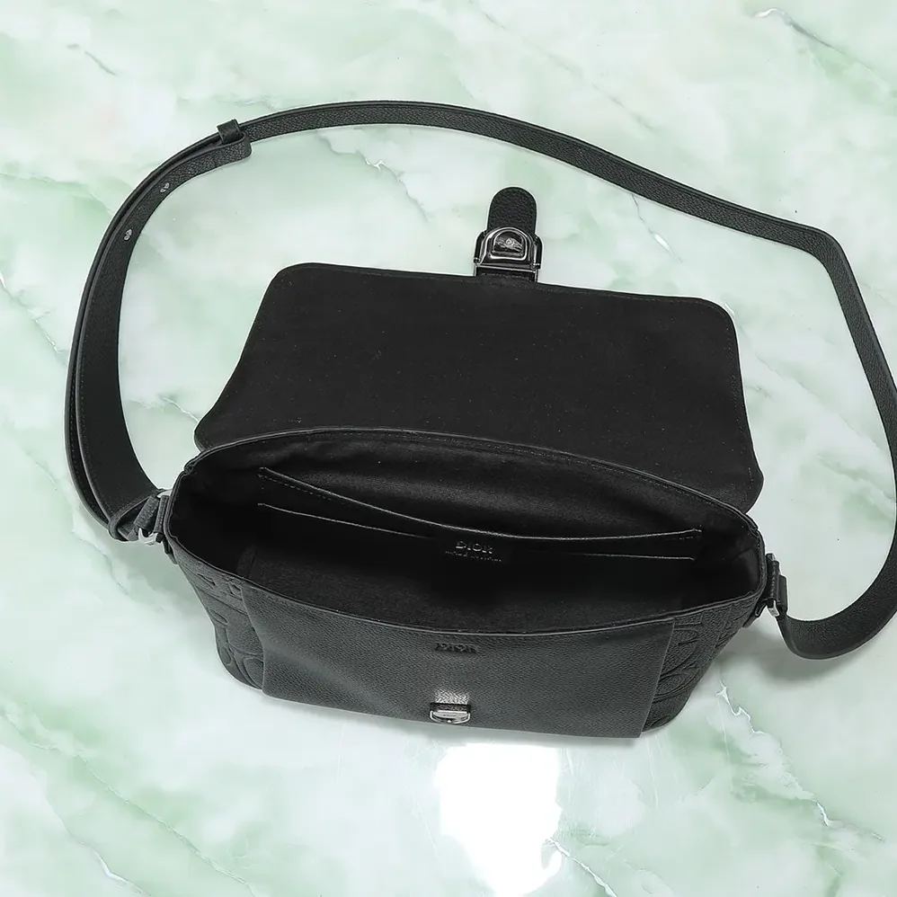 Dior Medium Dior Daily Messenger Bag with Flap Black Dior Gravity Leather for Men