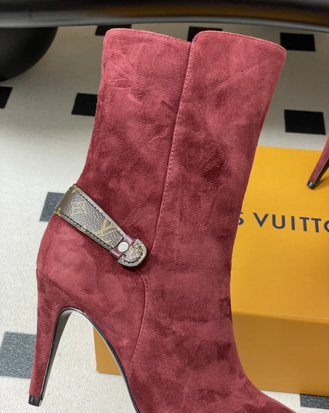 Louis Vuitton Legacy Ankle Boots Bordeaux Red 1AIDZH