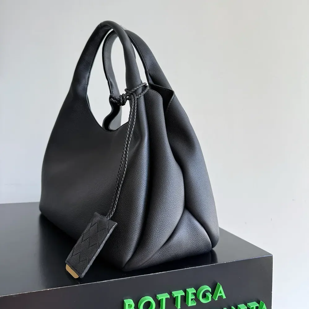 Bottega Veneta Large Campana for Women in Black