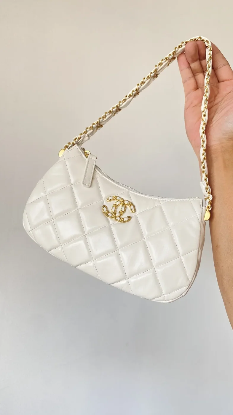 Chanel 23K Calfskin White Hobo Bag 9,/