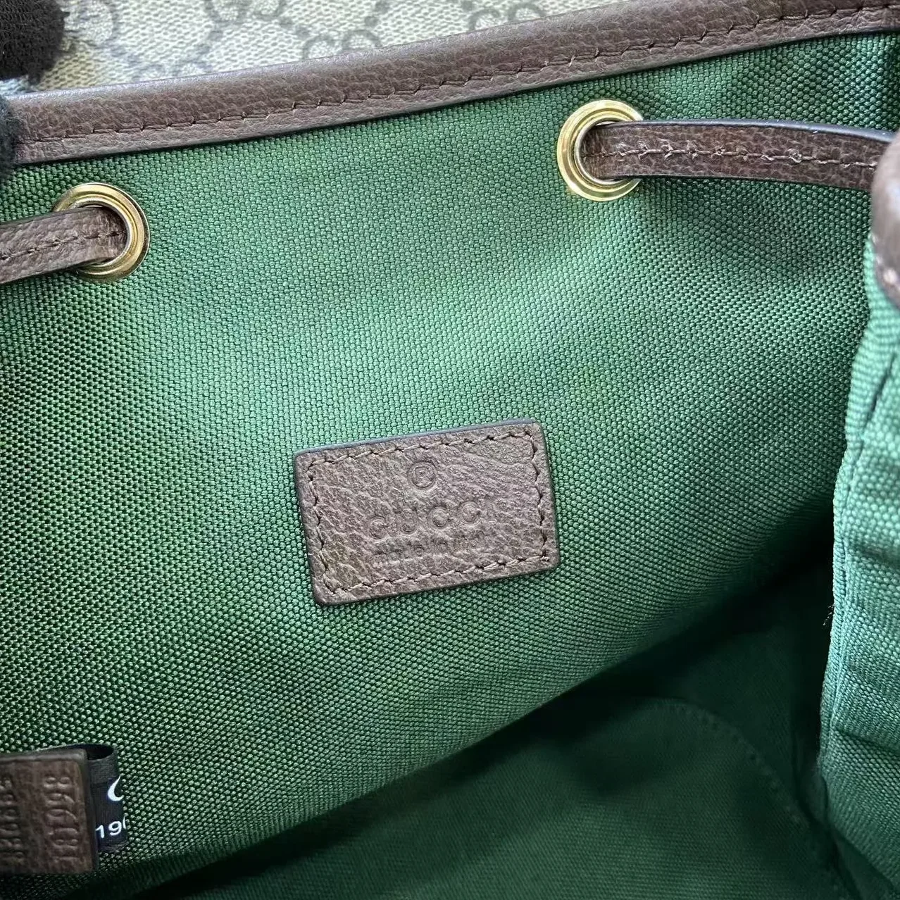 Gucci Ophidia Medium Backpack / Beige/ Dark Brown Monogram Gold Hardware Gucci Ophidia Medium Backpack / Beige/ Dark Brown Monogram Gold Hardware