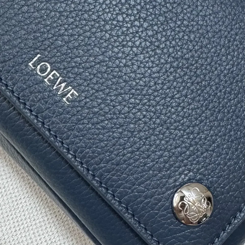 Loewe Small Pebble Messenger Bag in Supple Grained Calfskin for Unisex in Navy Loewe Small Pebble Messenger Bag in Supple Grained Calfskin for Unisex in Navy