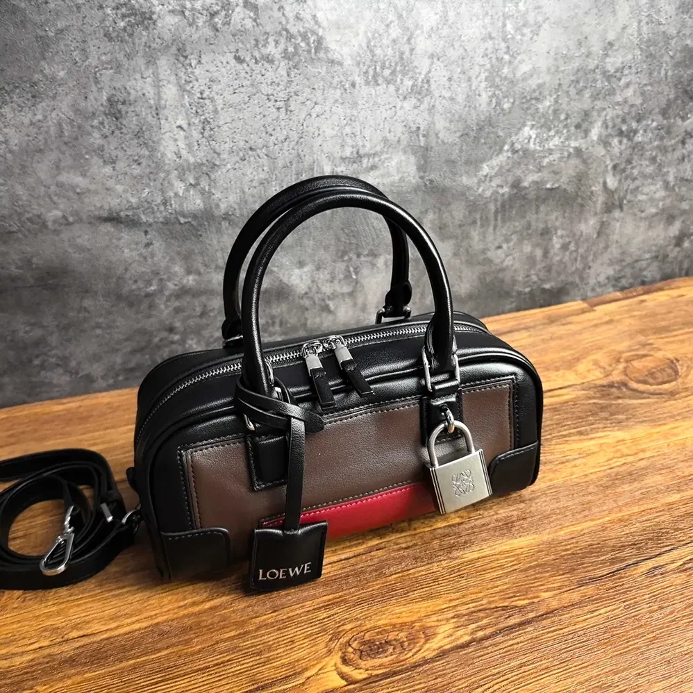 Loewe Amazona 23 Cropped Bag in Nappa Calfskin for Women in Black/Burgundy Loewe Amazona 23 Cropped Bag in Nappa Calfskin for Women in Black/Burgundy
