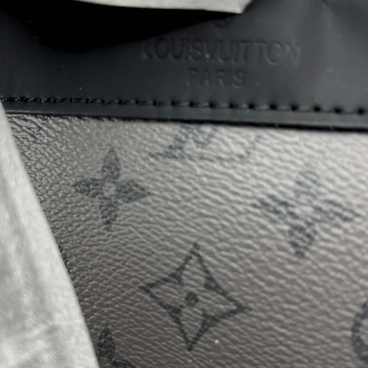 Louis Vuitton Christopher MM Monogram Eclipse Black / Louis Vuitton Christopher MM Monogram Eclipse Black /