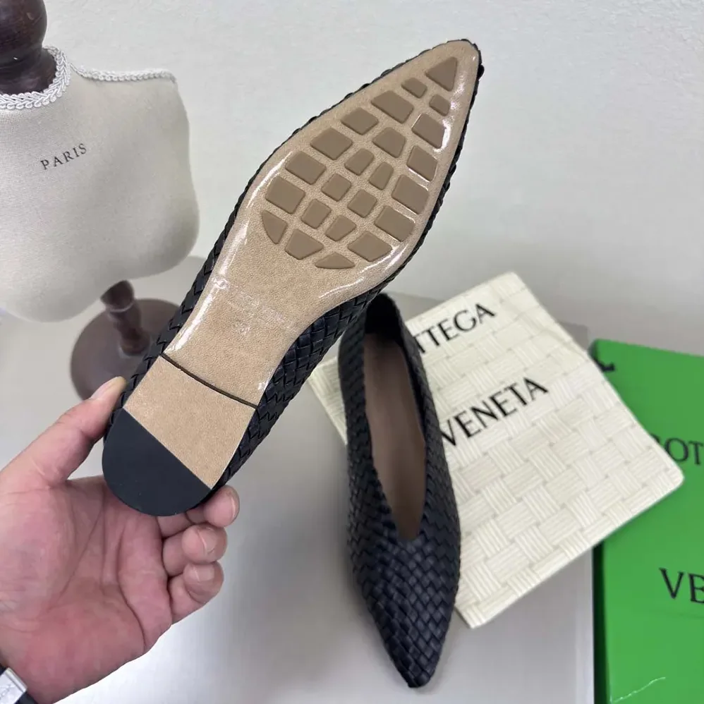 Bottega Veneta Sofia Ballerina in Padded Intreccio Leather for Women in Black Bottega Veneta Sofia Ballerina in Padded Intreccio Leather for Women in Black